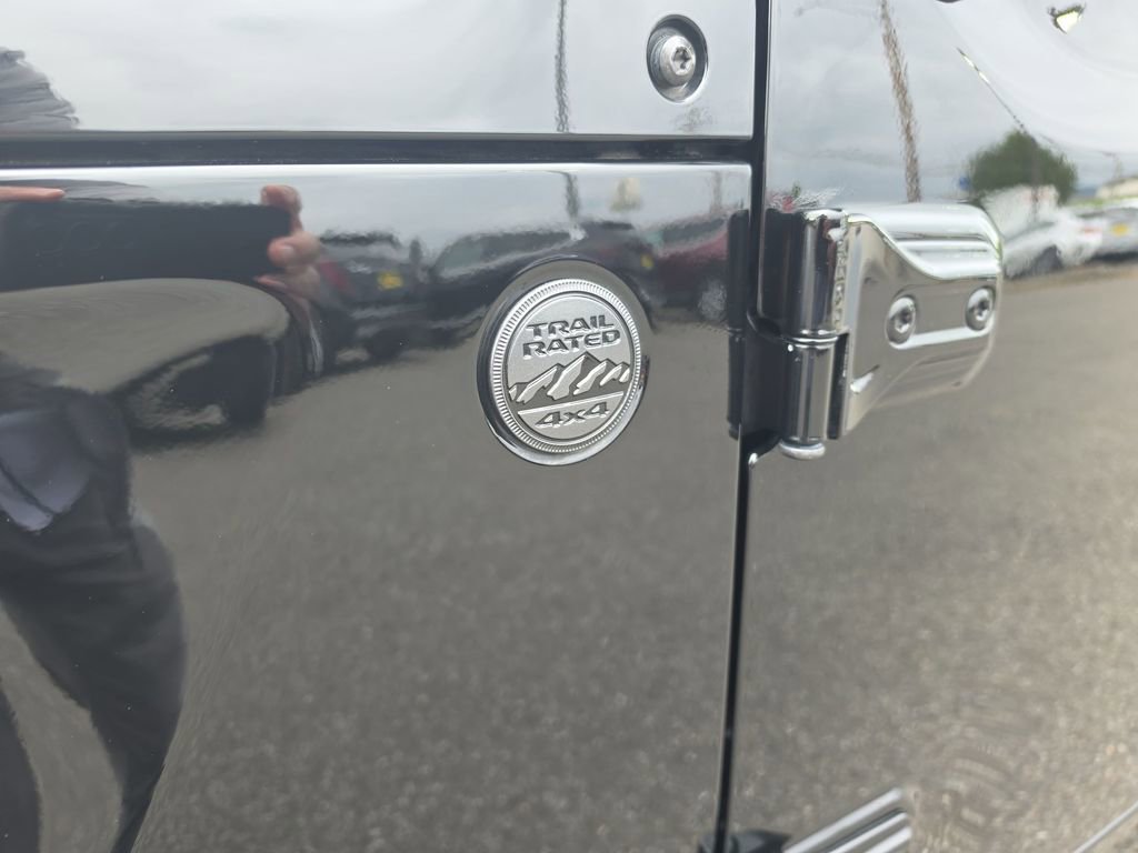 Used 2022 Jeep Wrangler Sport AWD/4WD image 33