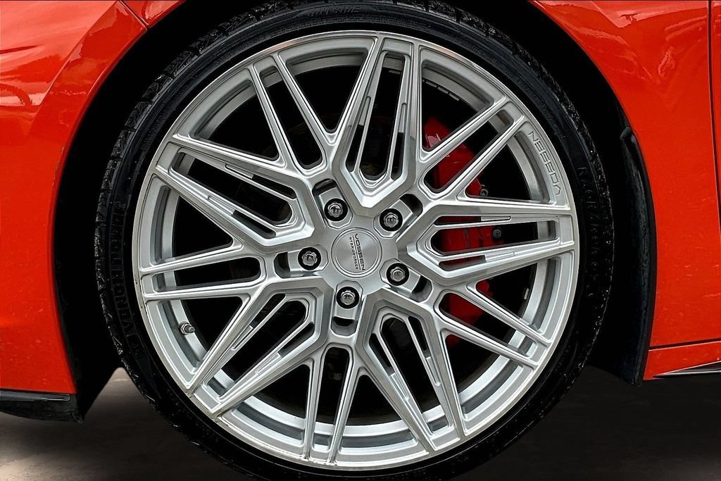 Used 2020 Chevrolet Corvette Stingray Premium Conv w/ 3LT Preferred Equipment Group RWD image 33