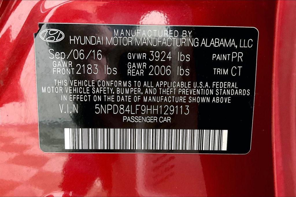 Used 2017 Hyundai Elantra Limited image 29