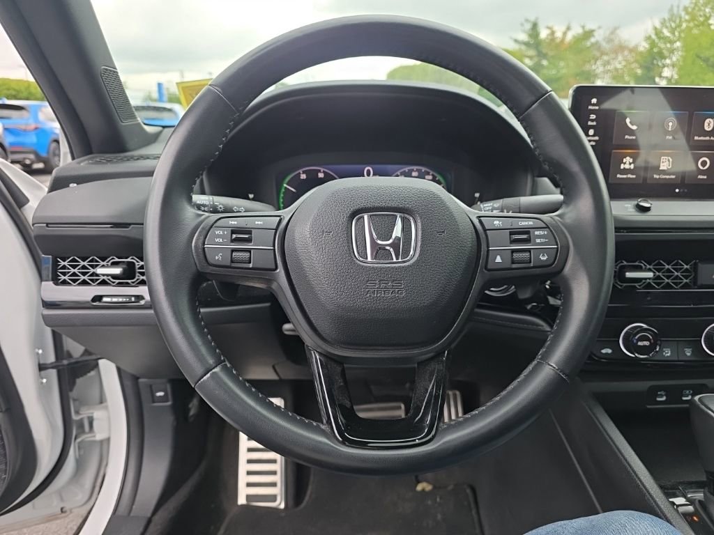 Used 2023 Honda Accord Sport image 13