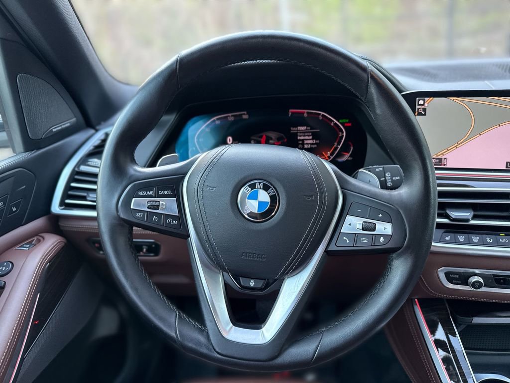 Used 2020 BMW X5 xDrive50i w/ Executive Package AWD/4WD image 11