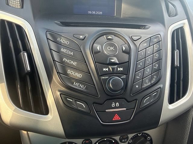 Used 2014 Ford Focus SE FWD image 23