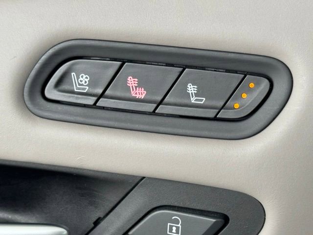 Used 2022 Cadillac Escalade Sport Platinum w/ Heavy-Duty Trailer Package image 35