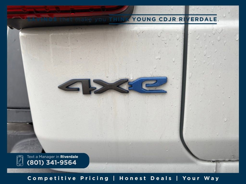 Used 2023 Jeep Wrangler Unlimited Rubicon 4xe image 11