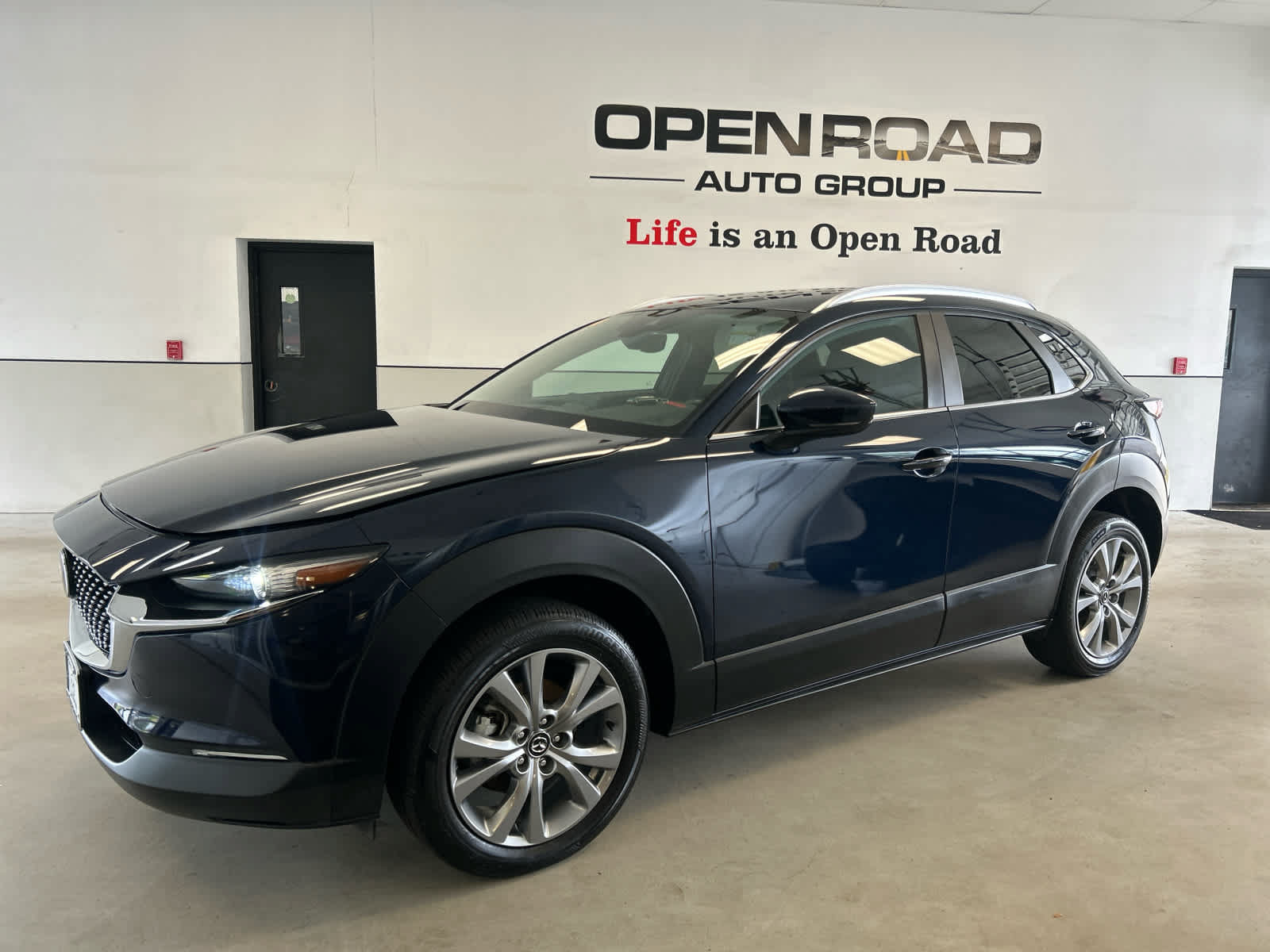 Certified 2023 MAZDA CX-30 AWD 2.5 S w/ Select Package image 3