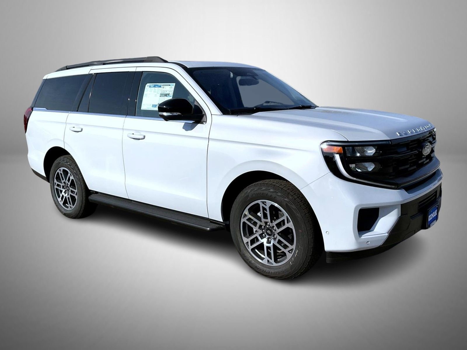 New 2025 Ford Expedition Active image 3