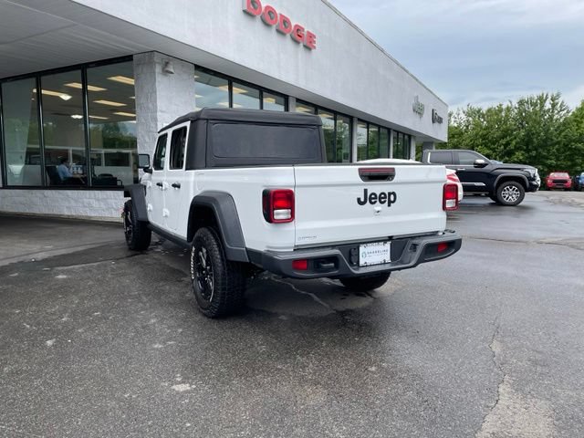 Used 2023 Jeep Gladiator Sport AWD/4WD image 7