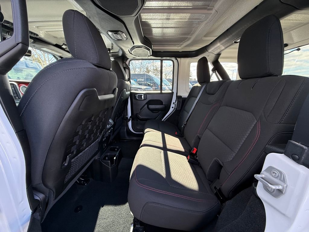 Used 2023 Jeep Wrangler Unlimited Rubicon w/ Cold Weather Group image 16