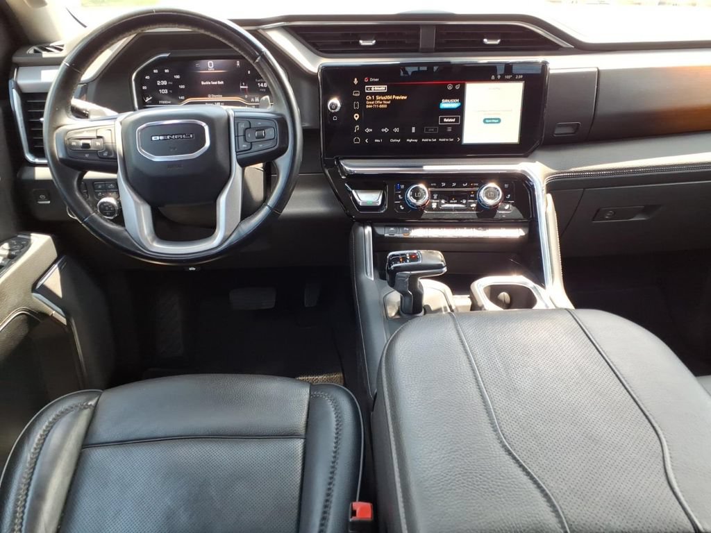 Used 2024 GMC Sierra 1500 Denali w/ Technology Package AWD/4WD image 14