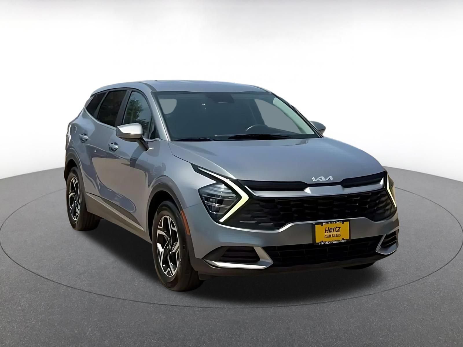 Used 2025 Kia Sportage LX FWD image 3