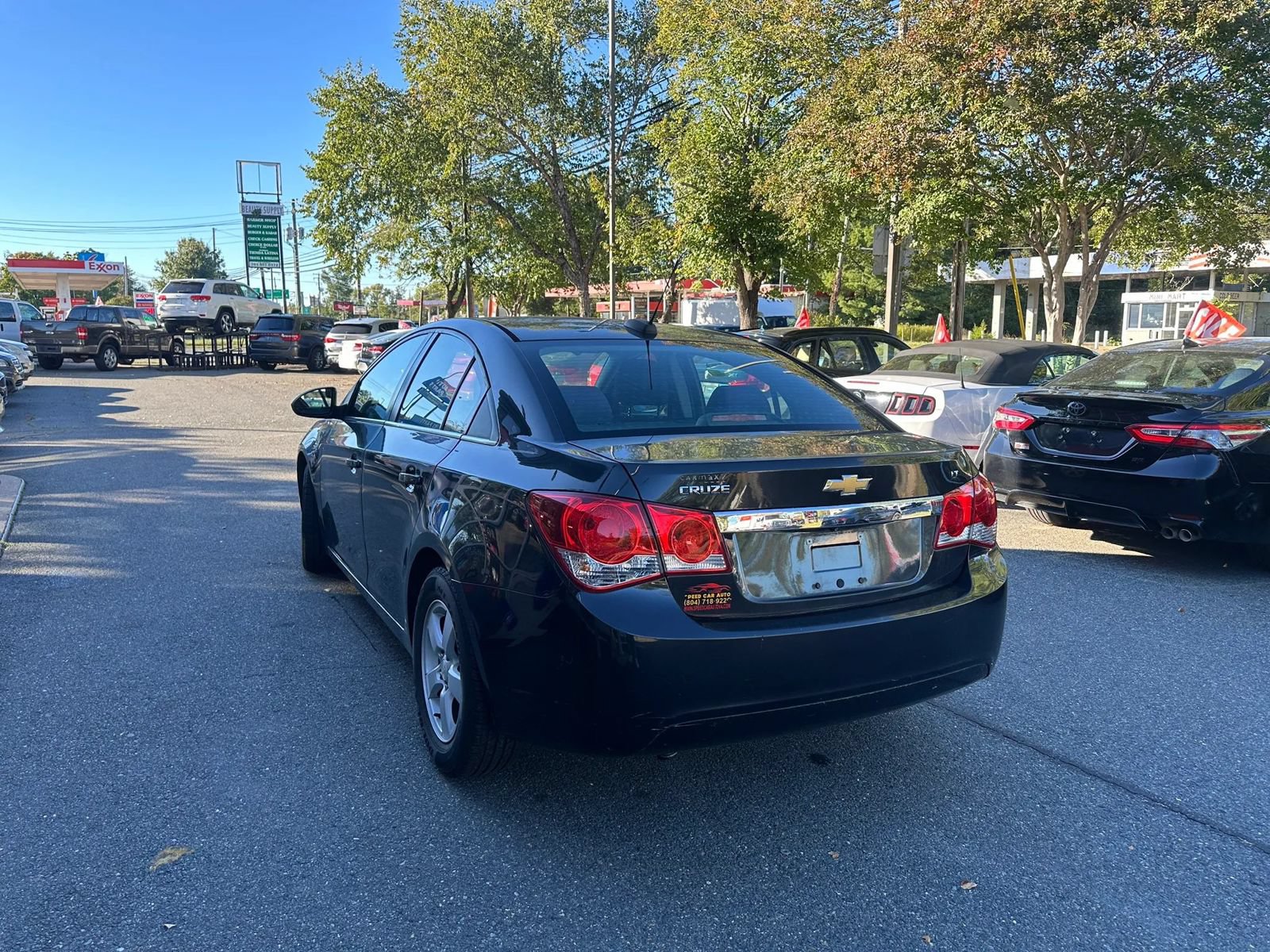 Used 2015 Chevrolet Cruze LT w/ Technology Package FWD image 6