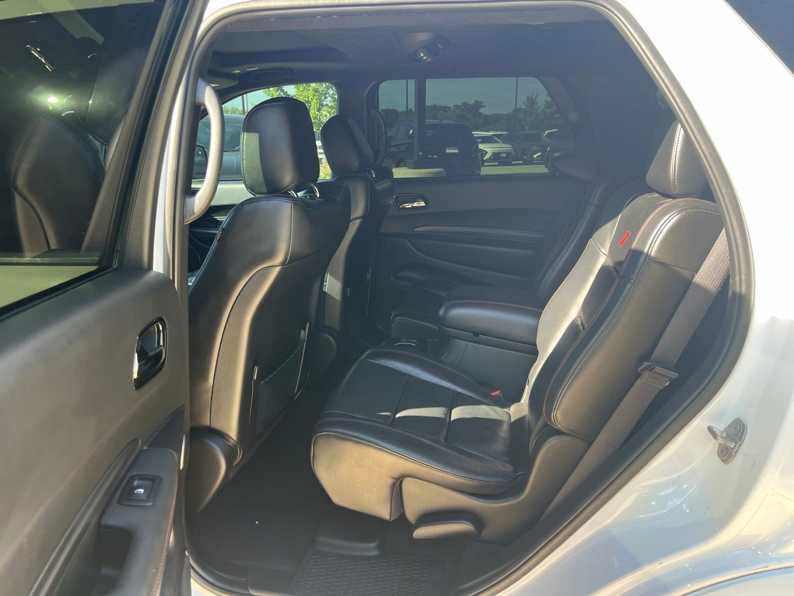 Used 2022 Dodge Durango R/T w/ Tow 'N Go Package AWD/4WD image 17