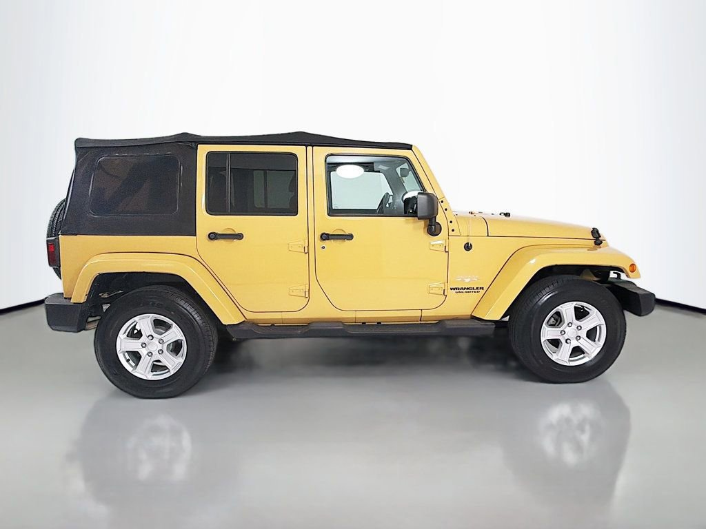 Used 2013 Jeep Wrangler Unlimited Sahara w/ Connectivity Group image 8
