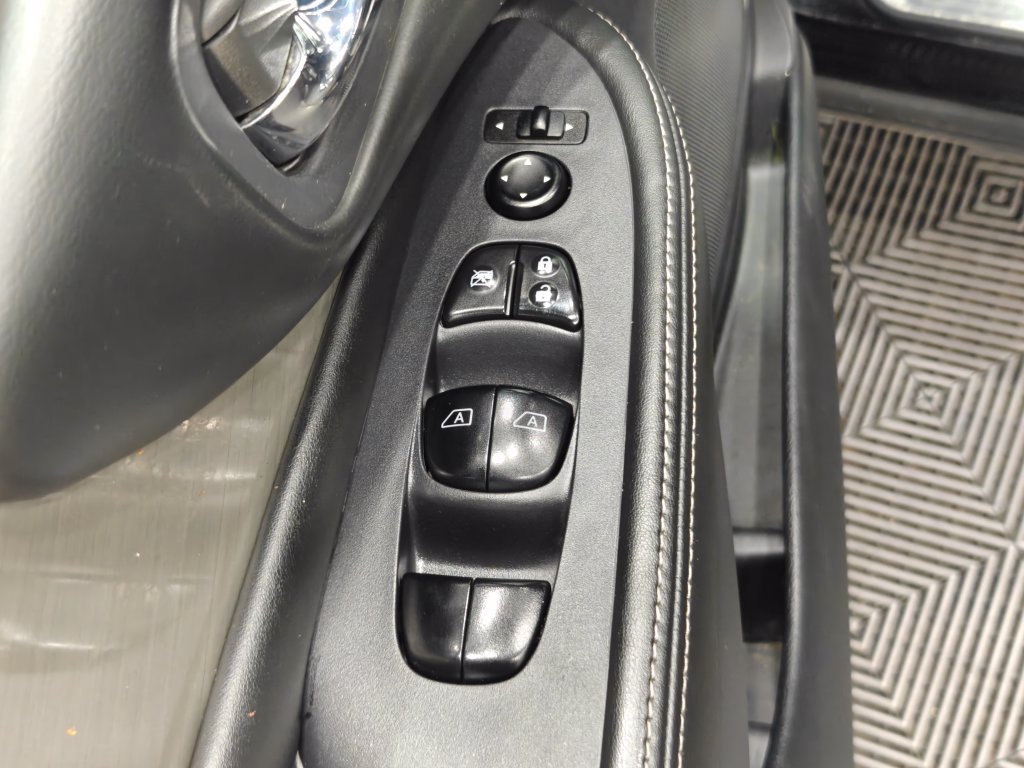 Used 2018 Nissan Murano S FWD image 41