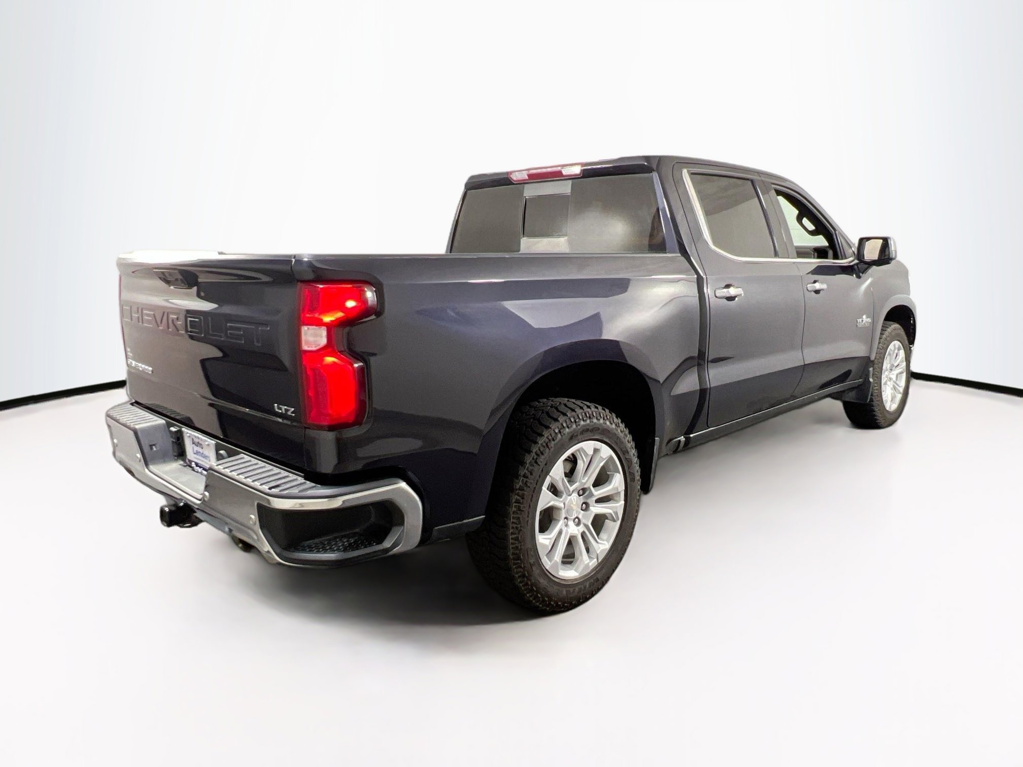 Used 2022 Chevrolet Silverado 1500 LTZ w/ LTZ Convenience Package II image 5