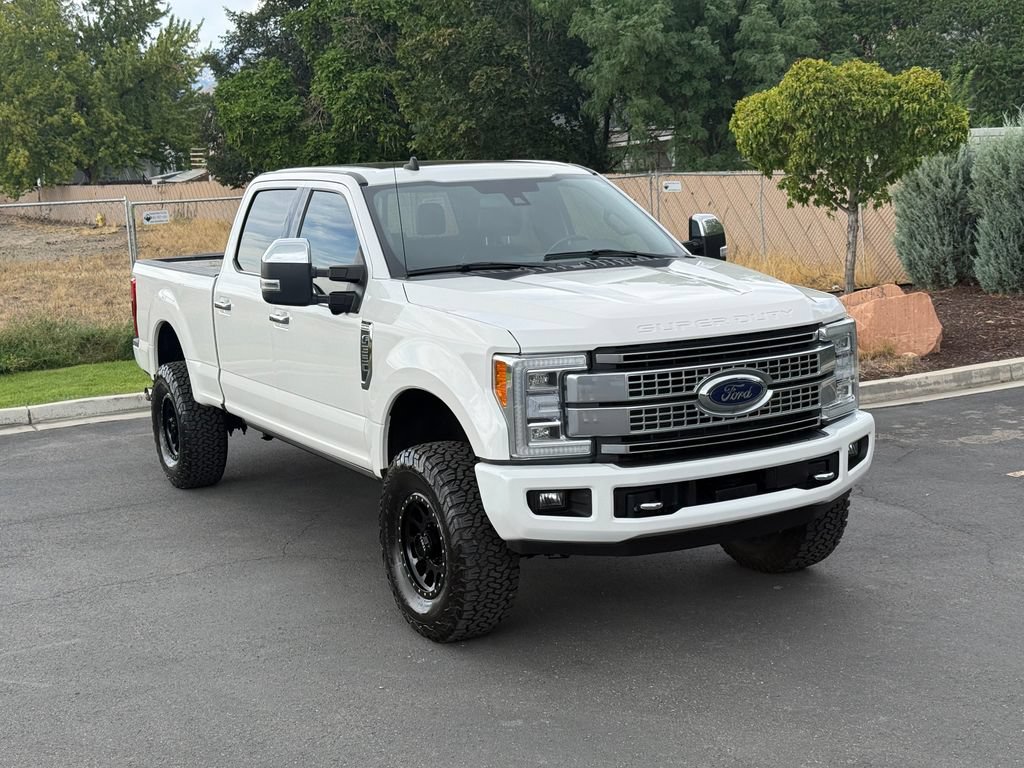 Used 2019 Ford F350 Platinum w/ Platinum Ultimate Package AWD/4WD image 2