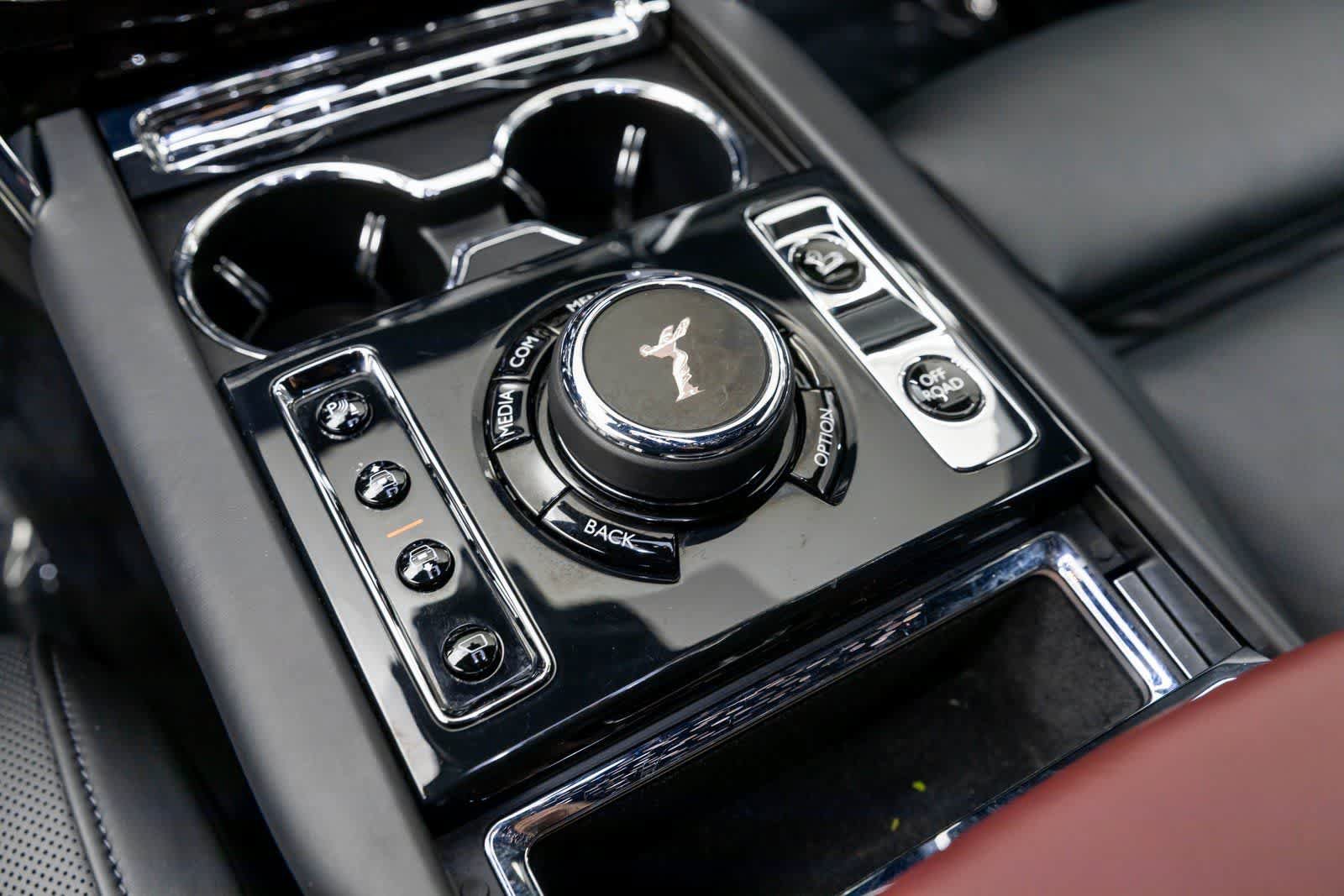 Certified 2022 Rolls-Royce Cullinan AWD/4WD image 28