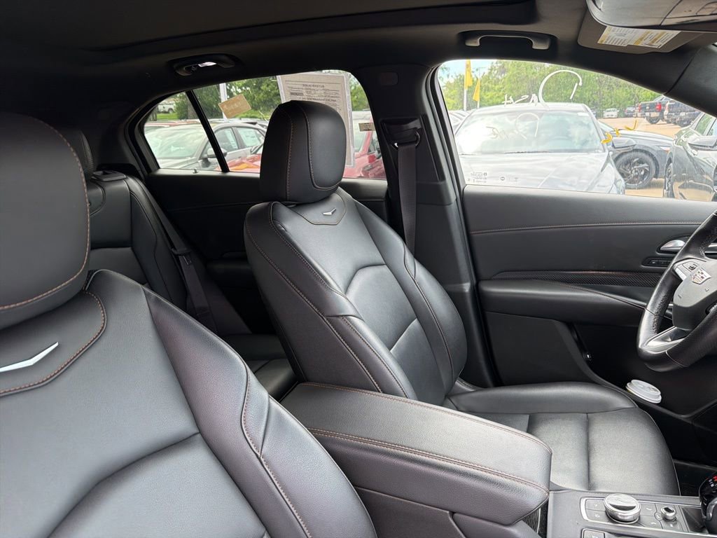 Used 2023 Cadillac XT4 Sport AWD/4WD image 14