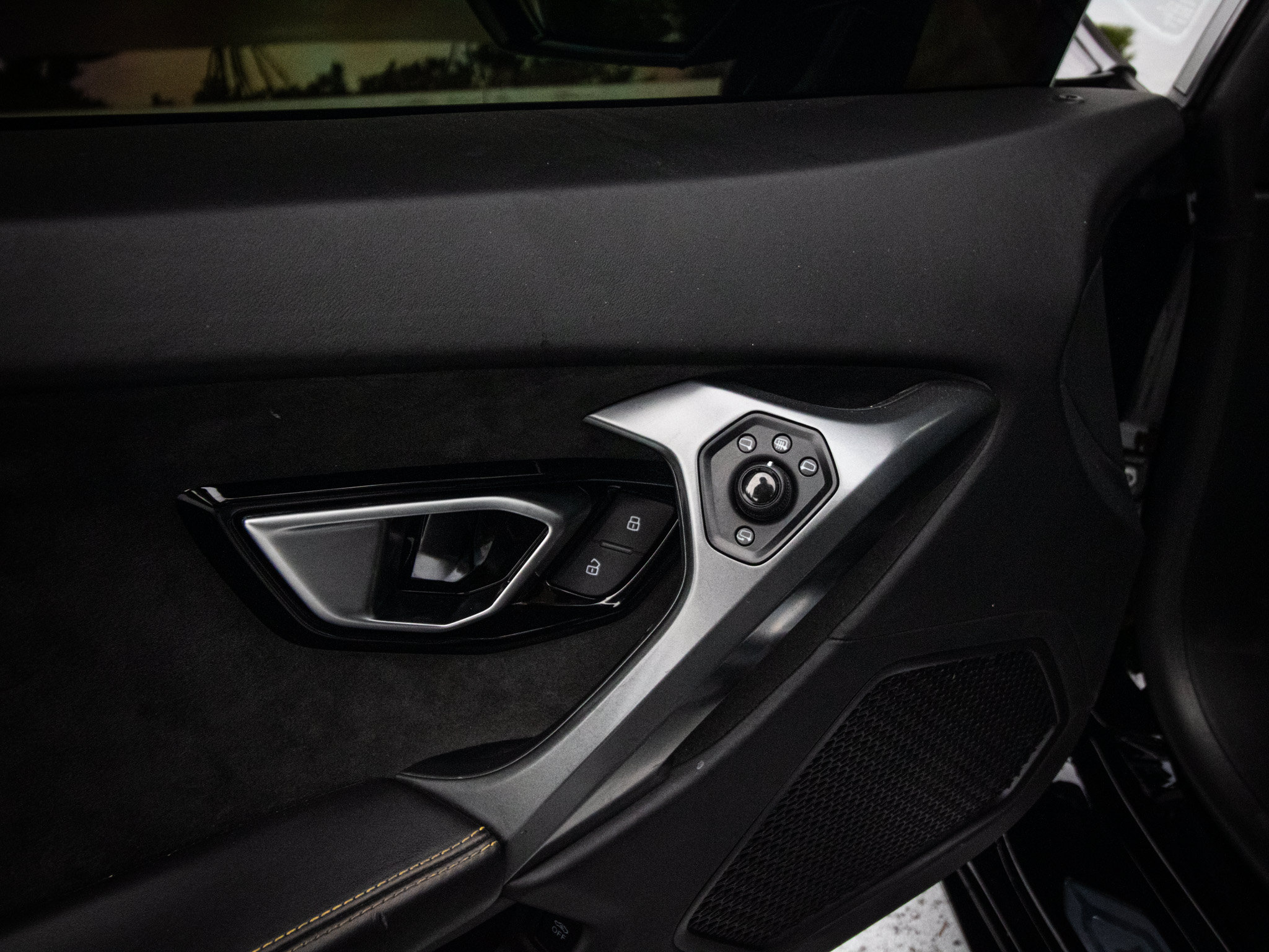 Used 2015 Lamborghini Huracan LP 610-4 AWD/4WD image 15