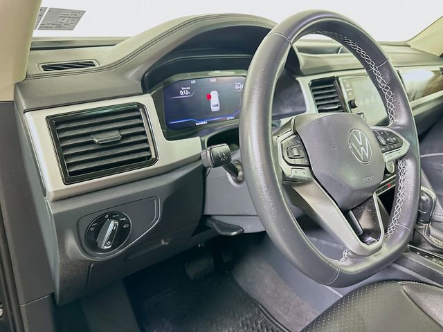 Used 2023 Volkswagen Atlas SE w/ Panoramic Sunroof Package AWD/4WD image 10