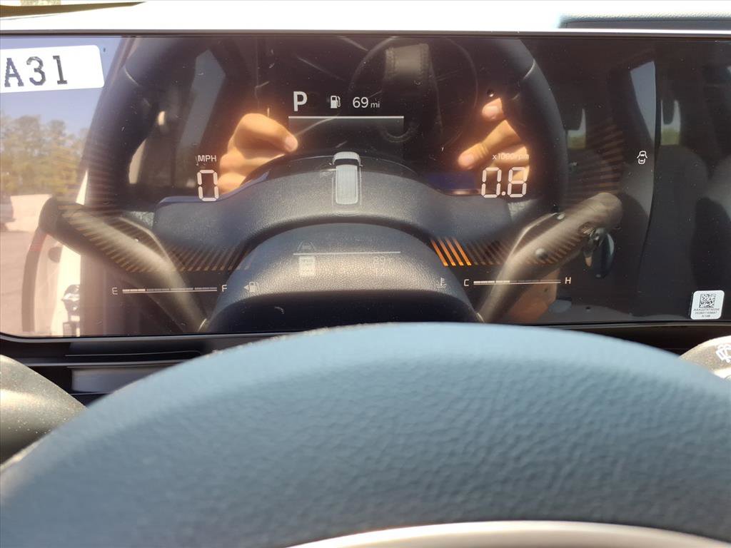 New 2026 Kia Carnival EX FWD image 18