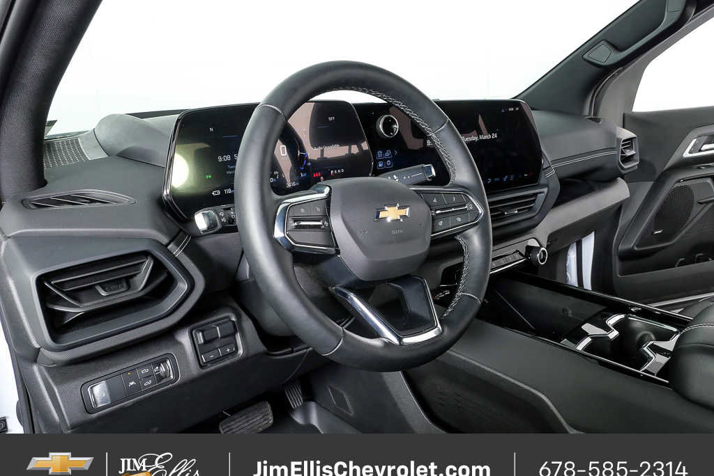 New 2025 Chevrolet Silverado EV LT image 4