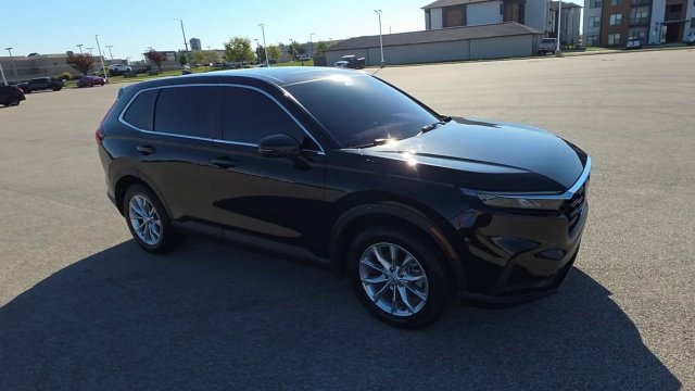 Used 2025 Honda CR-V EX-L image 3