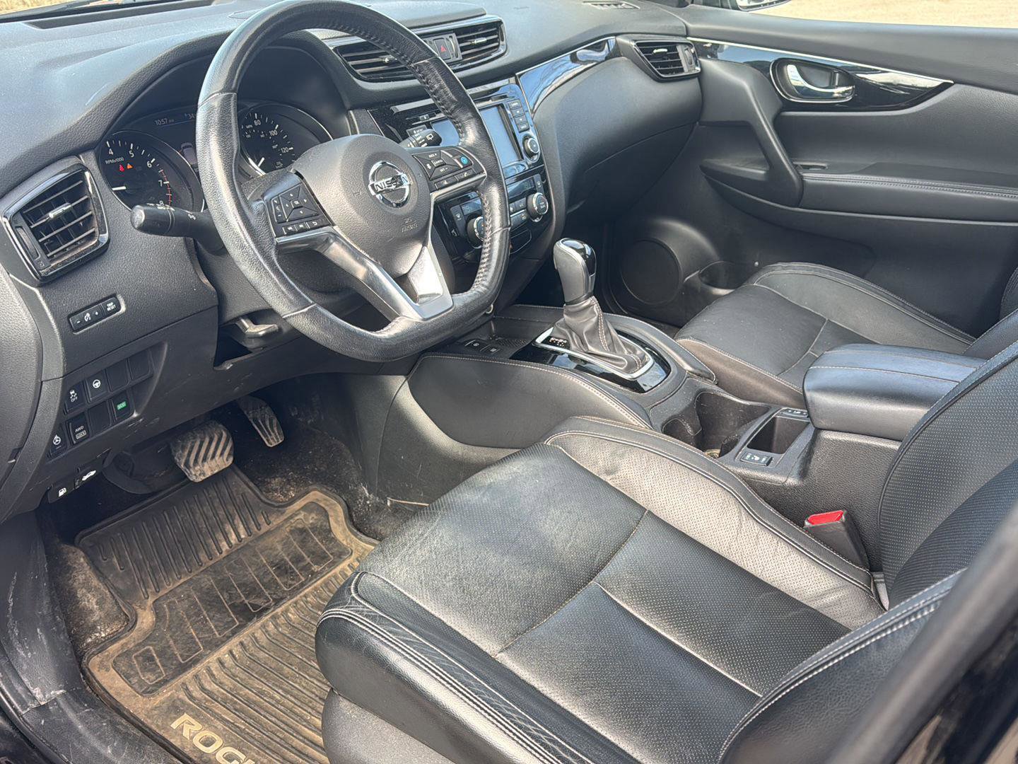 Used 2019 Nissan Rogue Sport SL w/ Premium Package image 13