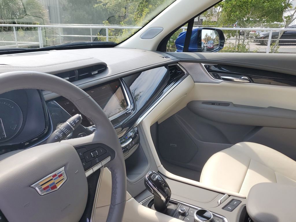 Certified 2024 Cadillac XT6 Premium Luxury w/ Technology Package image 22