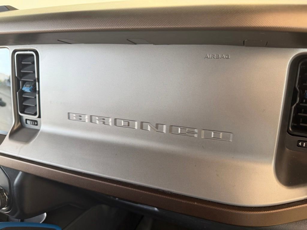 Used 2022 Ford Bronco Outer Banks AWD/4WD image 24