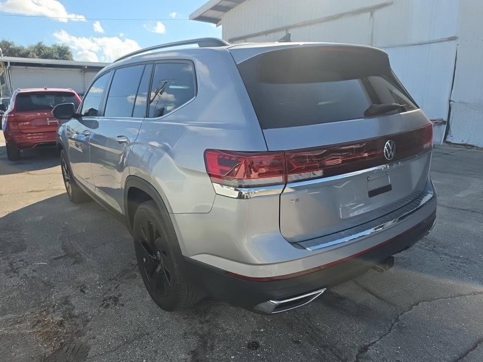 Certified 2024 Volkswagen Atlas SE w/ Panoramic Sunroof Package FWD image 4