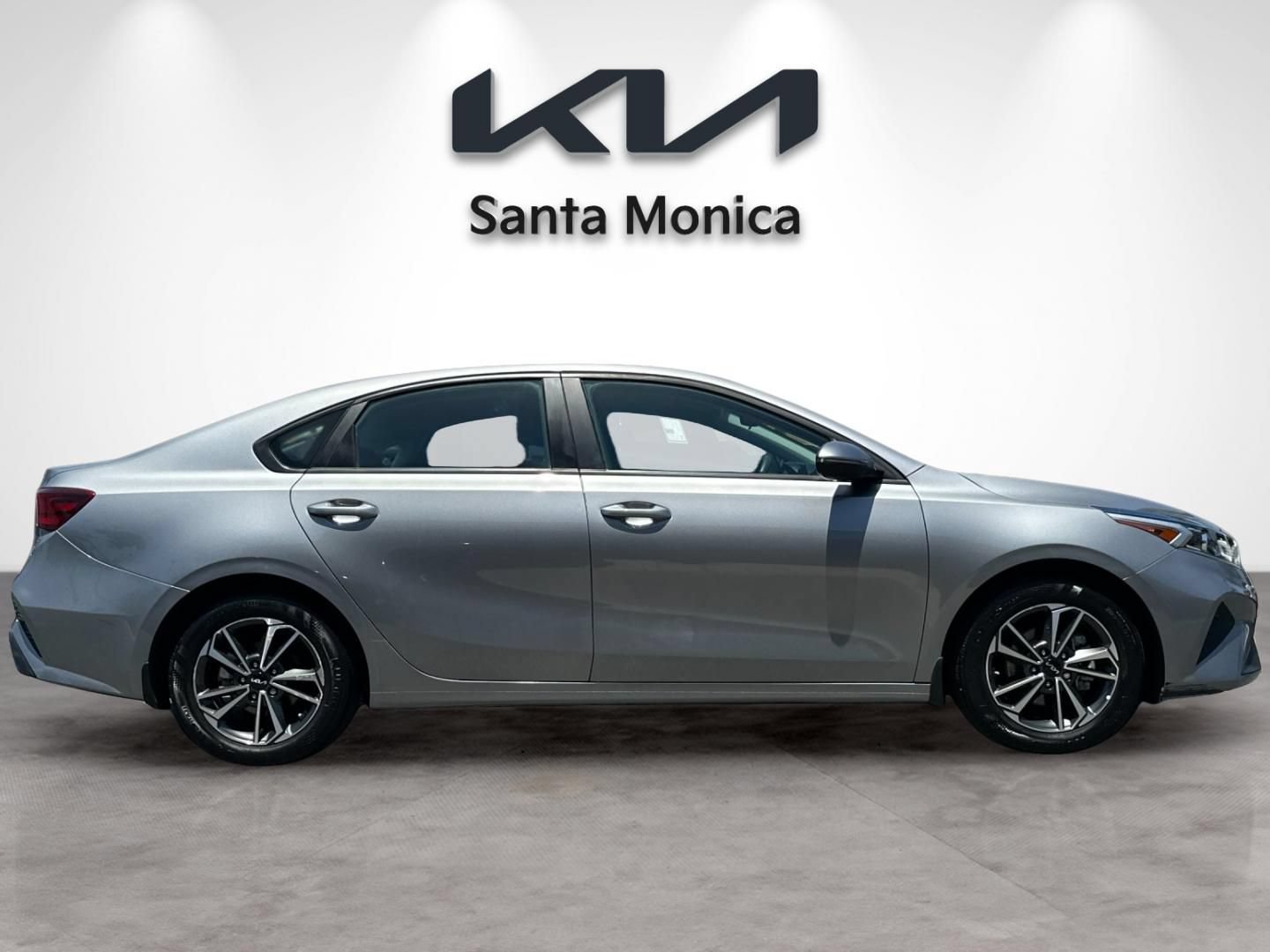 Certified 2023 Kia Forte LXS w/ LXS Technology Package FWD image 8