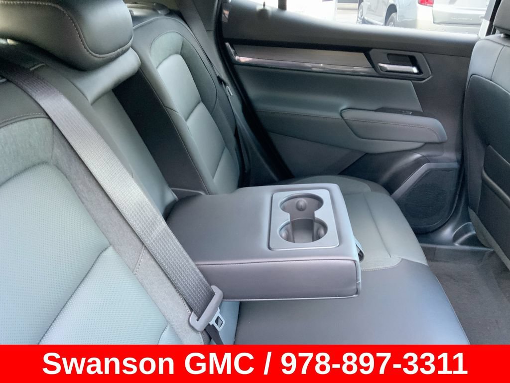 New 2026 GMC Terrain AT4 w/ Technology Package II AWD/4WD image 32