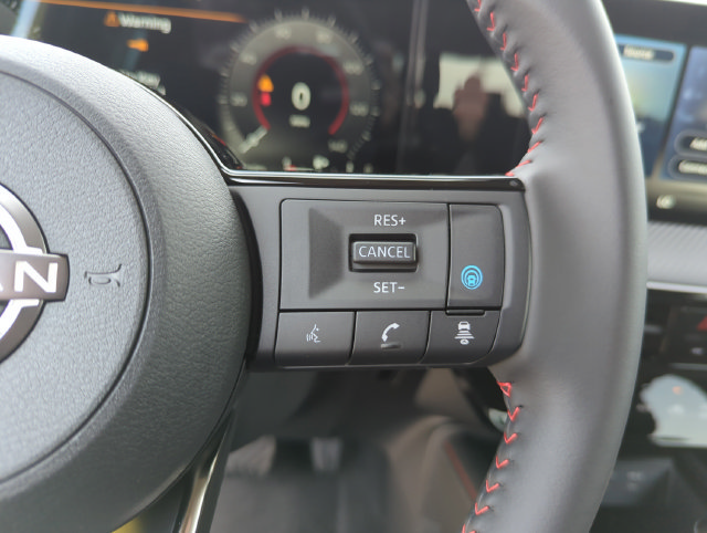 New 2026 Nissan Kicks SR FWD image 34