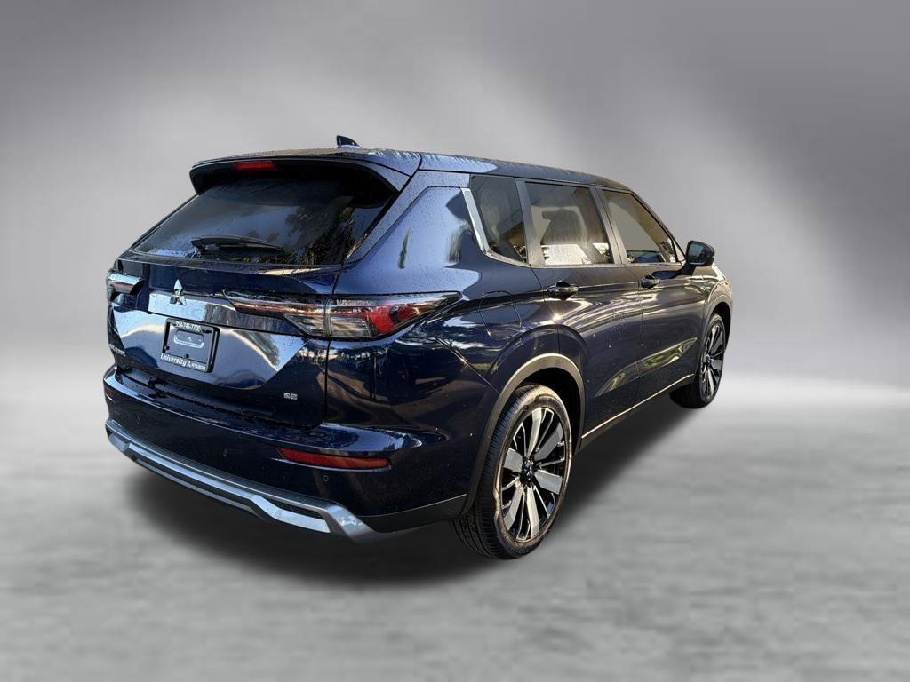 New 2026 Mitsubishi Outlander SE FWD image 3