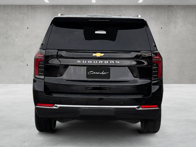 Used 2025 Chevrolet Suburban LS image 15