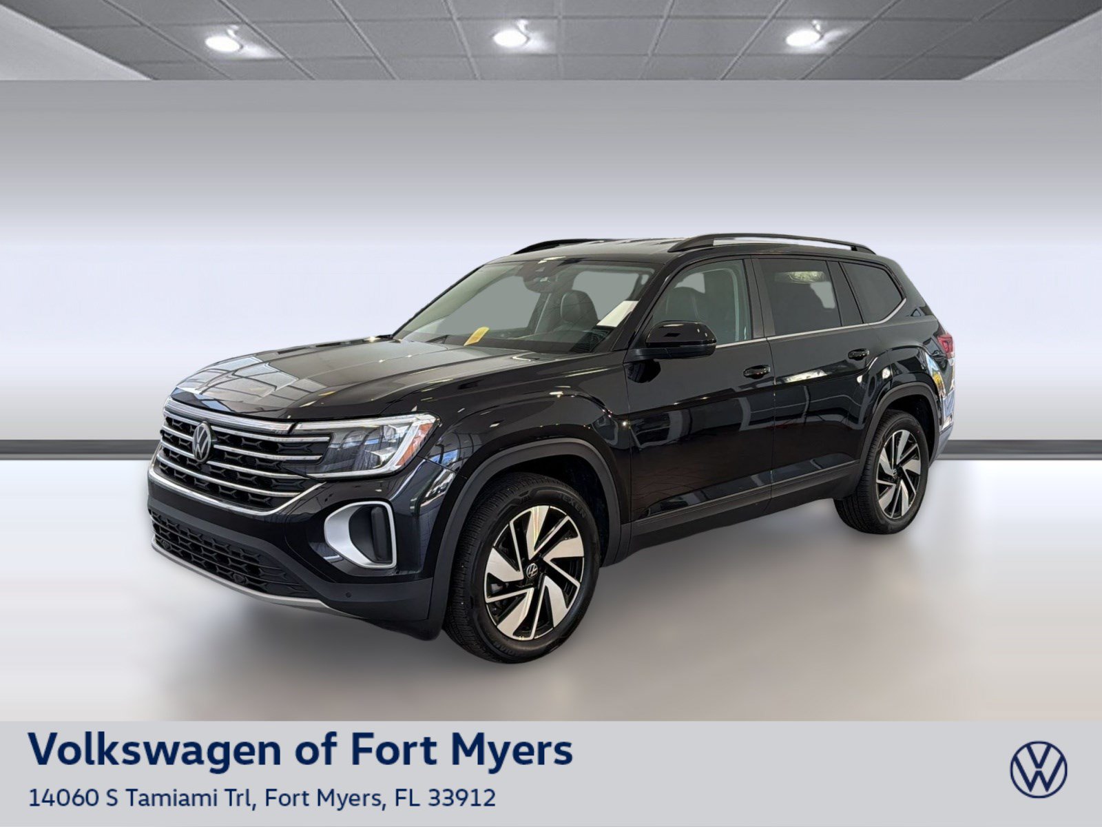 Used 2024 Volkswagen Atlas SE FWD image 1