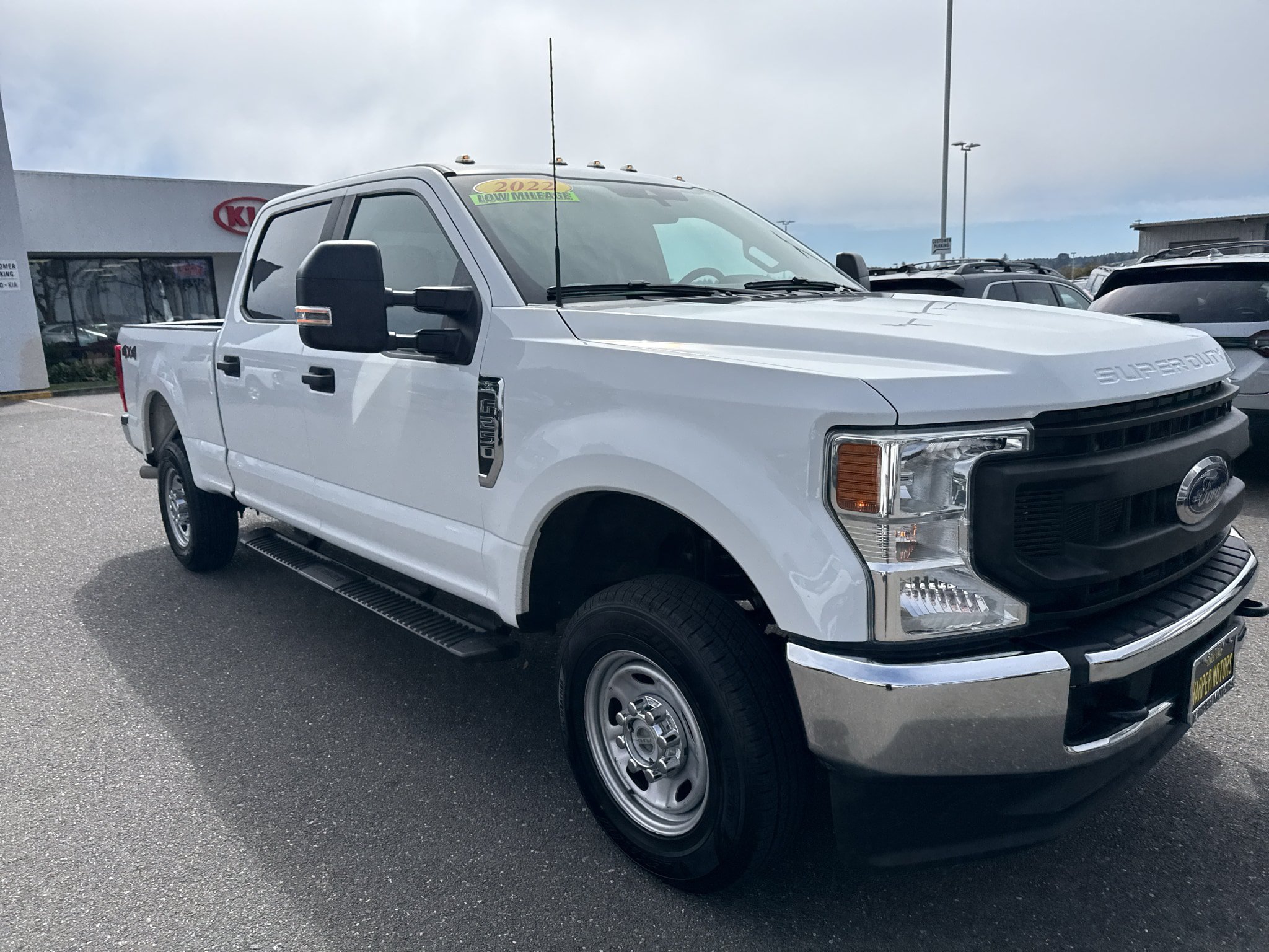 Used 2022 Ford F250 XL w/ Power Equipment Group AWD/4WD image 3