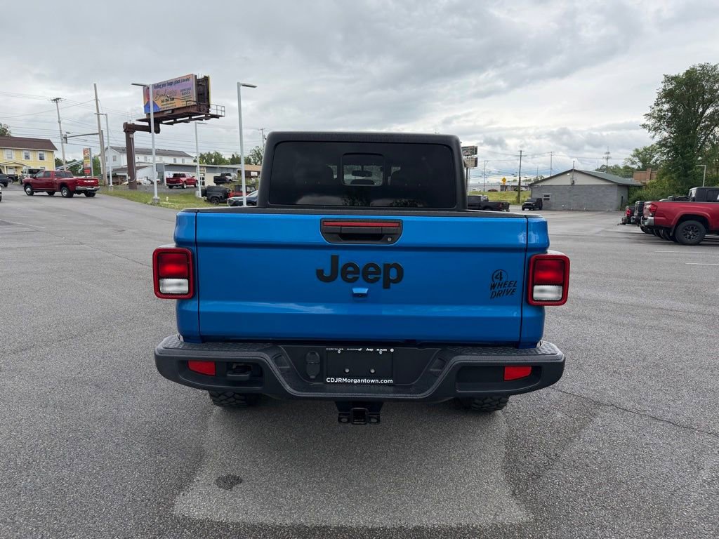 Used 2022 Jeep Gladiator Sport AWD/4WD image 3