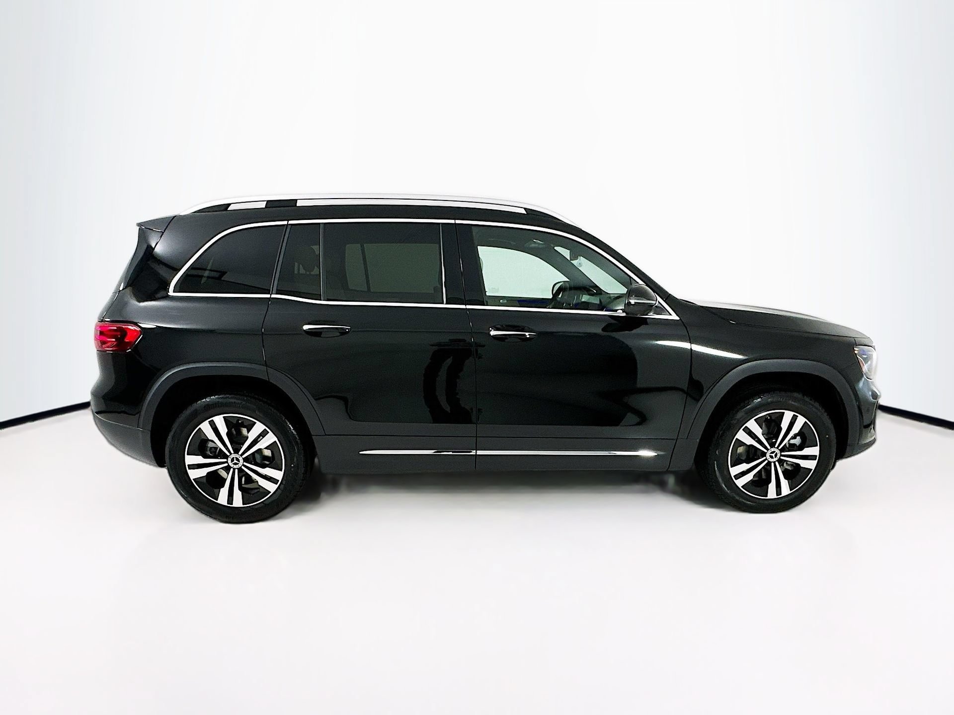 New 2026 Mercedes-Benz GLB 250 image 9