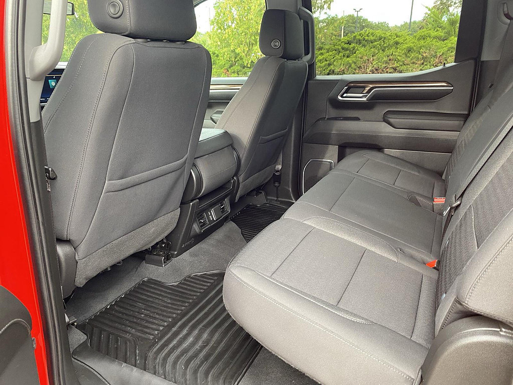 Certified 2023 Chevrolet Silverado 1500 LT AWD/4WD image 12