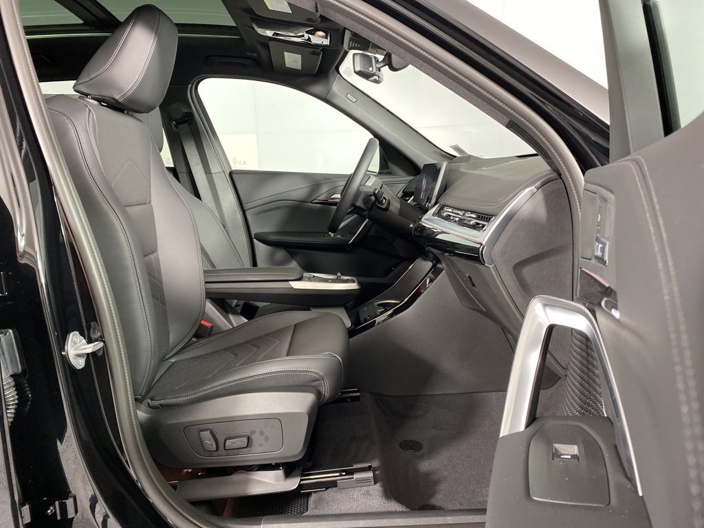 New 2026 BMW X1 xDrive28i w/ Technology Package image 28