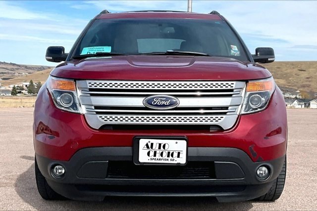 Used 2014 Ford Explorer XLT w/ Equipment Group 202A image 2