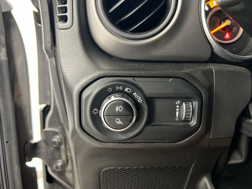 Used 2023 Jeep Gladiator Sport AWD/4WD image 22