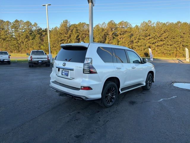 Used 2023 Lexus GX 460 Premium w/ Accessory Package AWD/4WD image 3