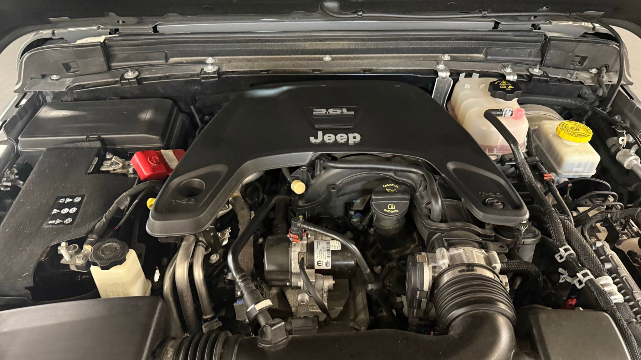 Used 2021 Jeep Wrangler Unlimited Sahara image 43