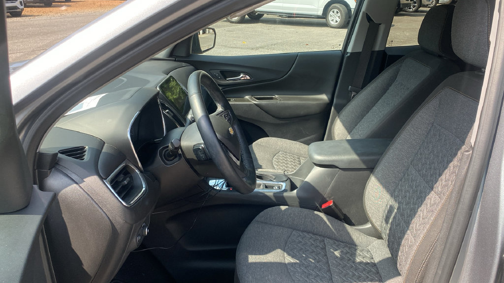 Used 2023 Chevrolet Equinox LT FWD image 16