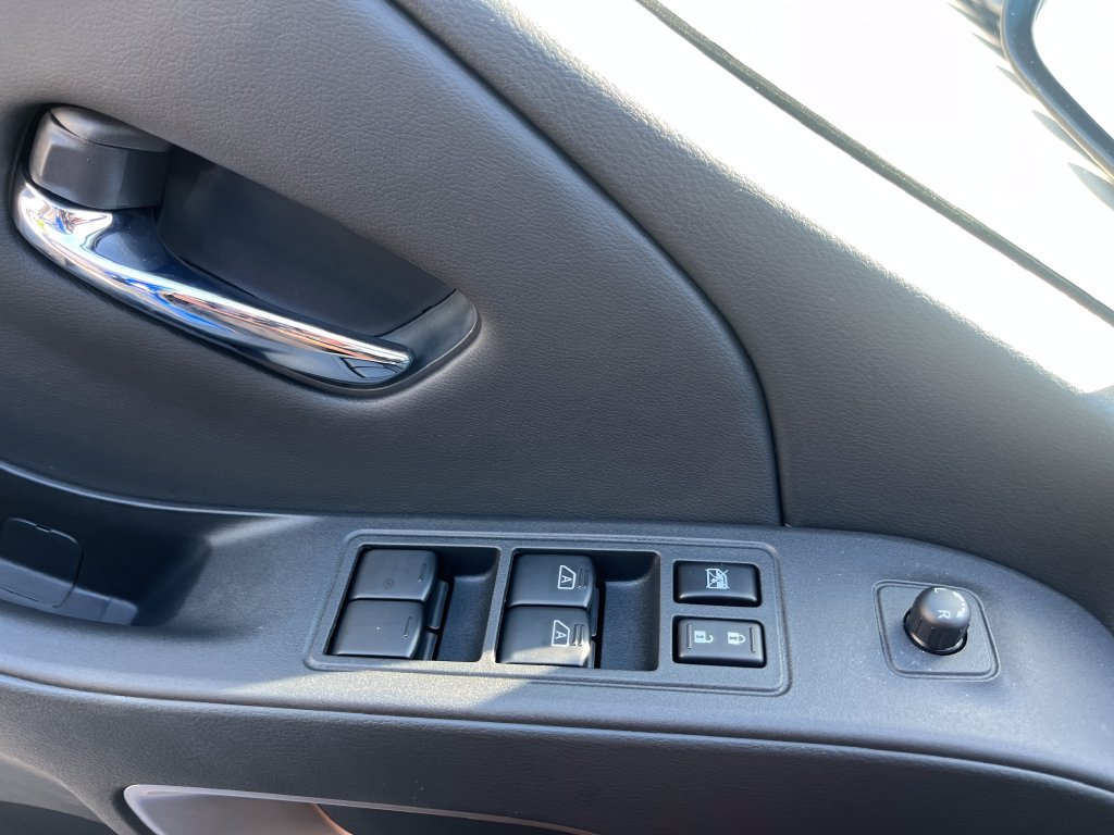 New 2026 Nissan Frontier SV w/ All-Weather Content Package AWD/4WD image 13