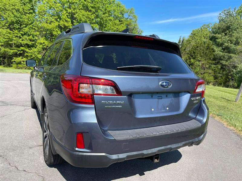 Used 2016 Subaru Outback 3.6R Limited AWD/4WD image 13