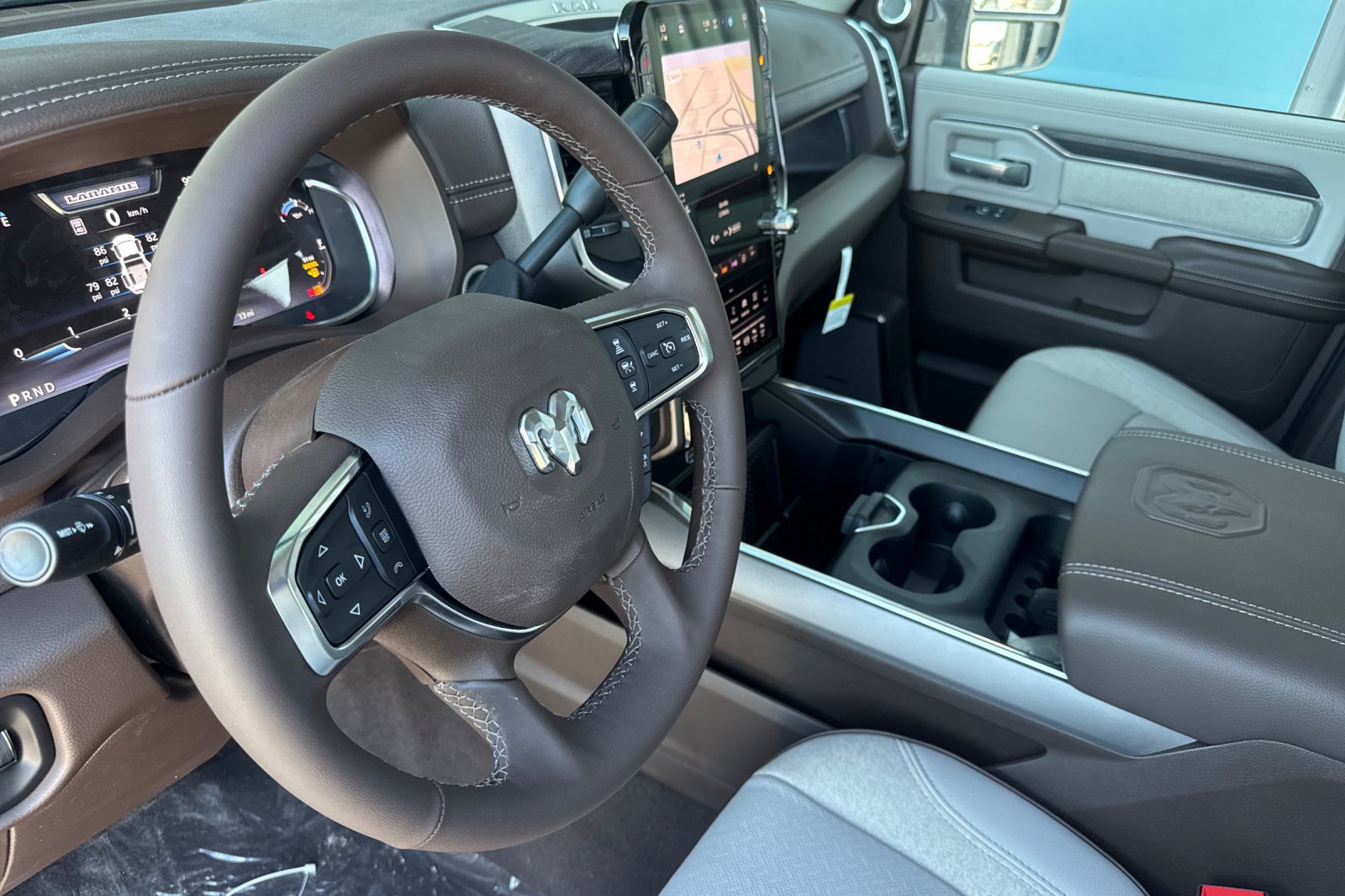 New 2027 RAM 3500 Laramie AWD/4WD image 9